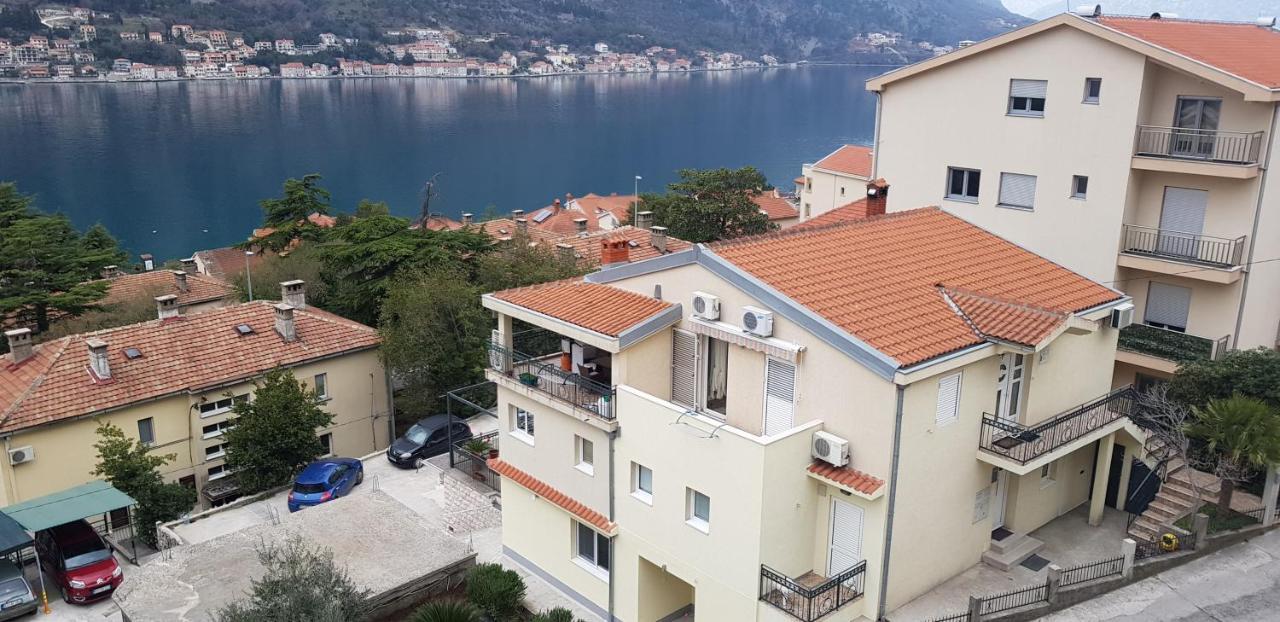 Apartments Nancy Котор Екстериор снимка