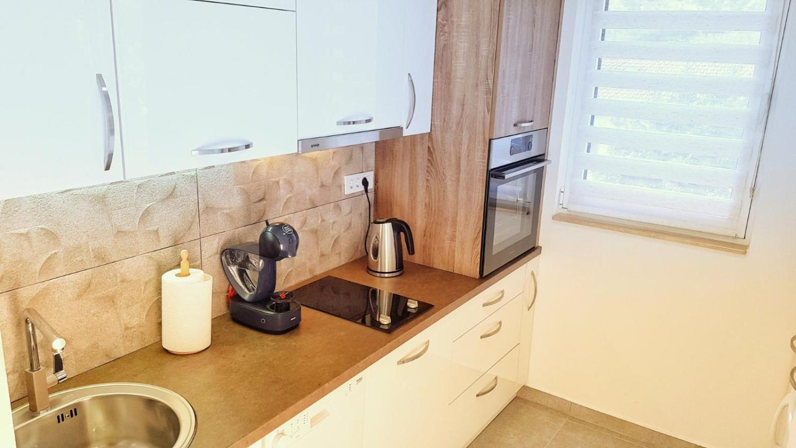 Apartments Nancy Котор Екстериор снимка
